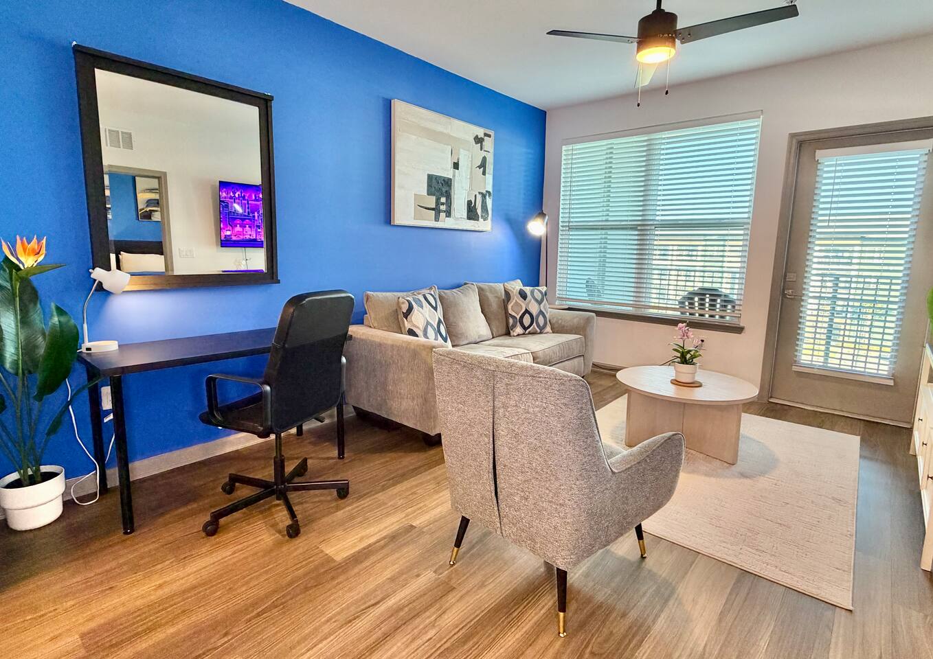 Lit King Size Balcon Piscine Vue Salle de sport Saint Johns