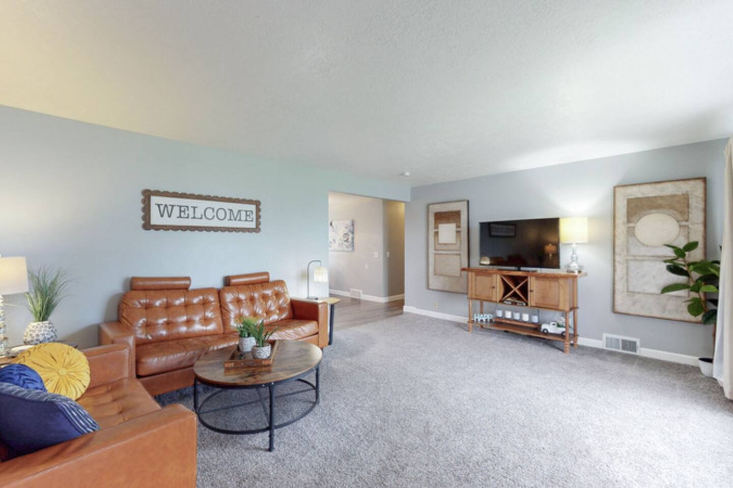 The Halftime Highlight-Big Plays, Comfy Stays - Holiday Home