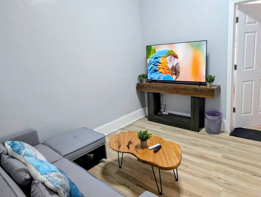 Central brownstone in Hoboken Dwntn! 15 mins to NY