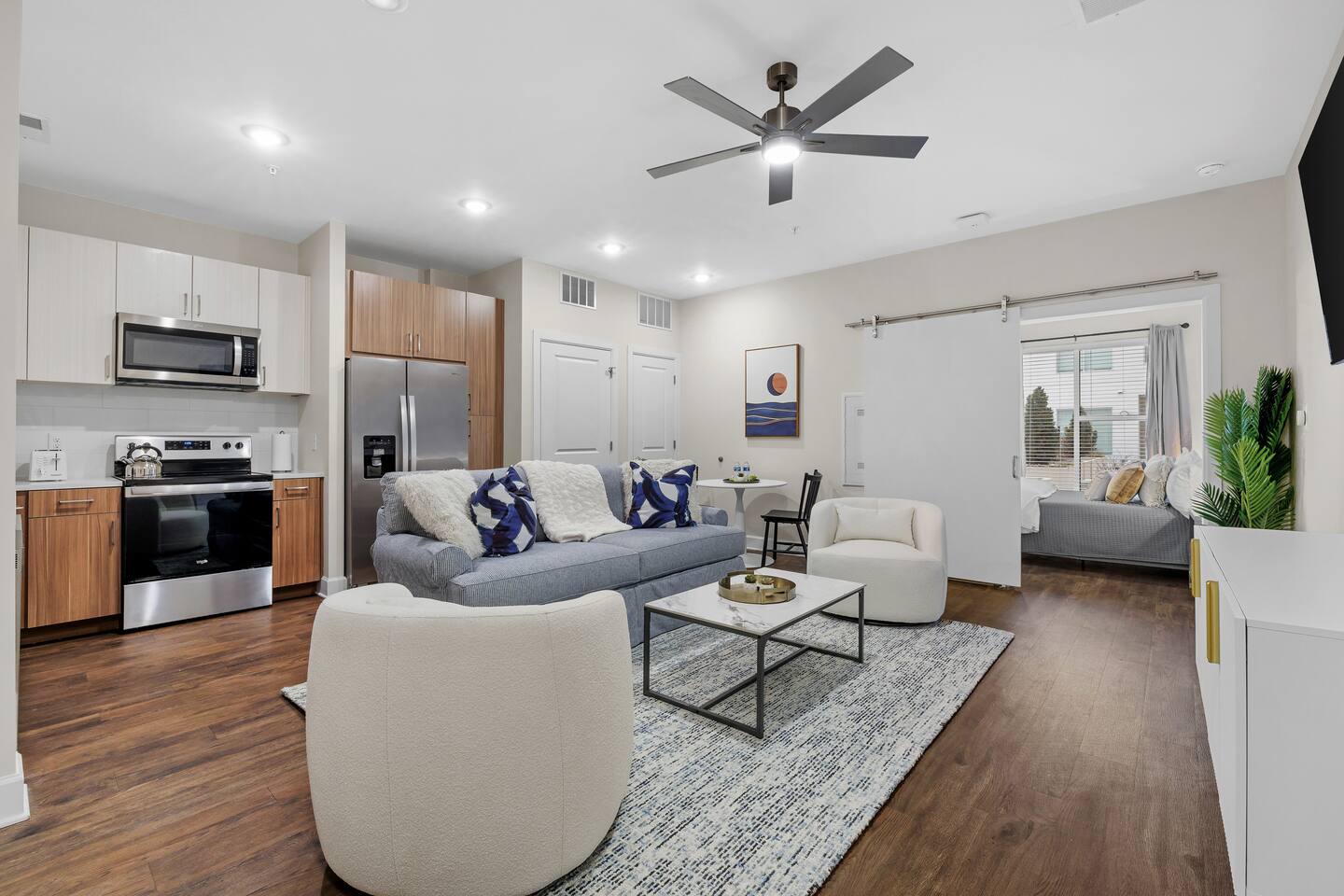 Elegant Retreat | Walk to The Gulch & Broadway