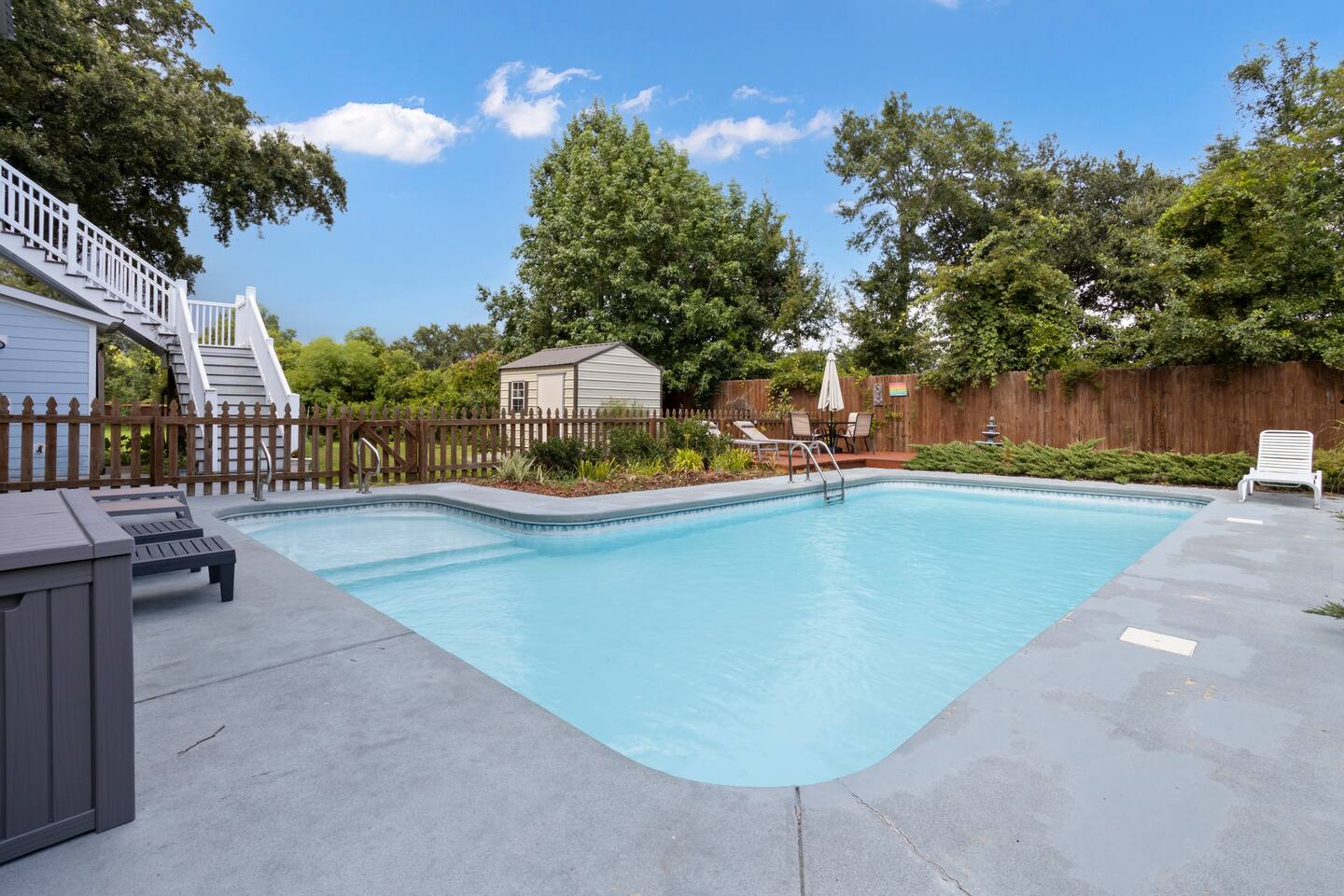 Walk To Beach -Pool-Gourmet-Kitchen-Elevator