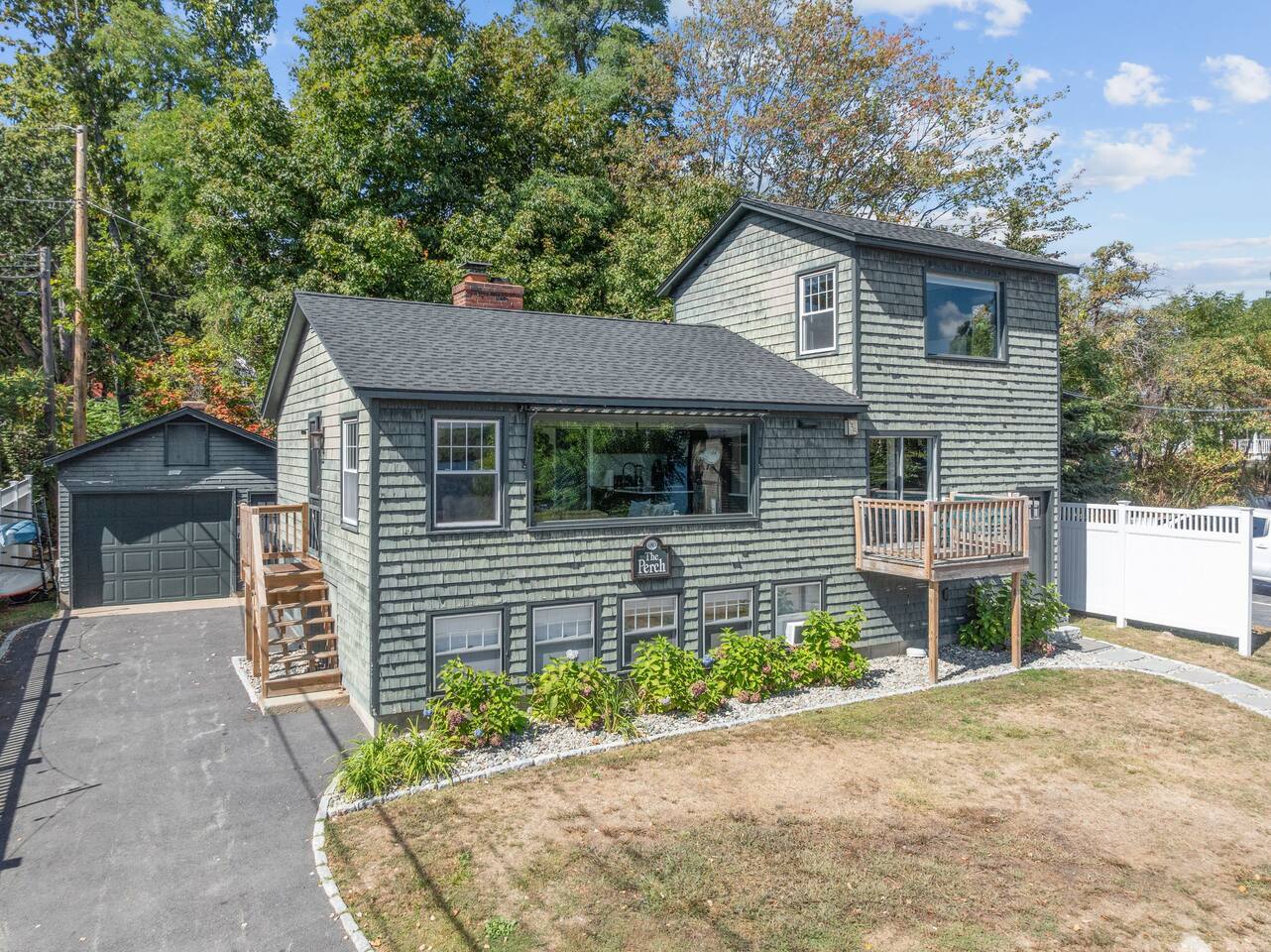 Perch Cottage- Lake Winnipesaukee Access- Downtown