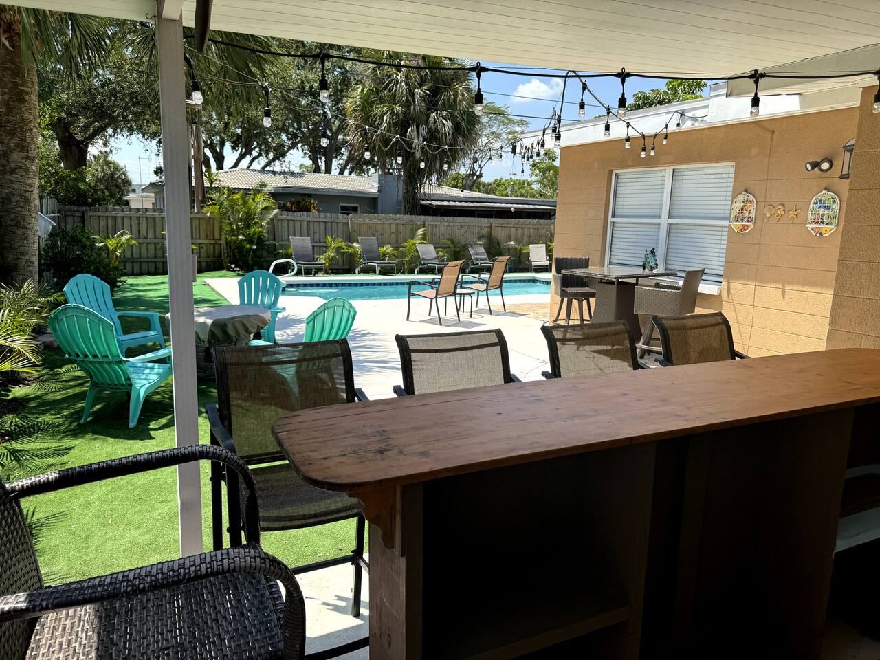 *Peace of Paradise* Family Fun, Pool, Near Beaches