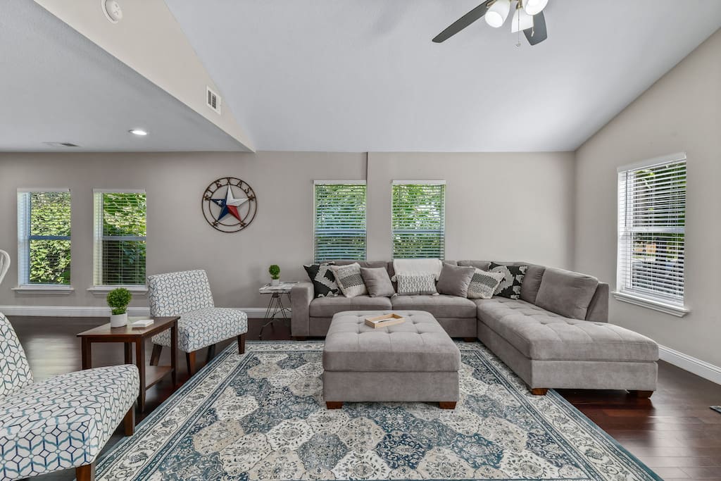 Florence Getaway by Historic McKinney - 3BR/2BA