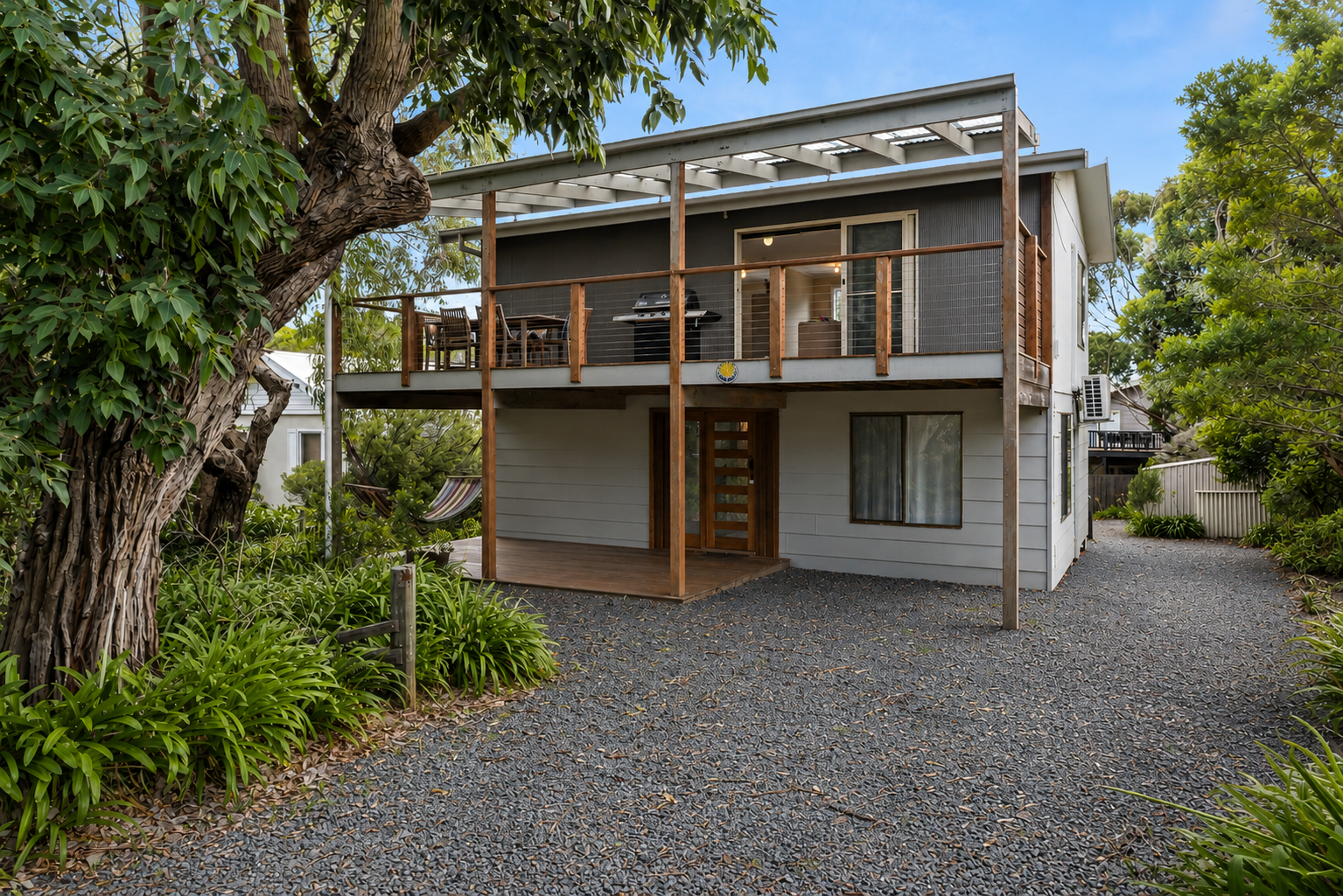 Island Treetops by Ready Set Stay