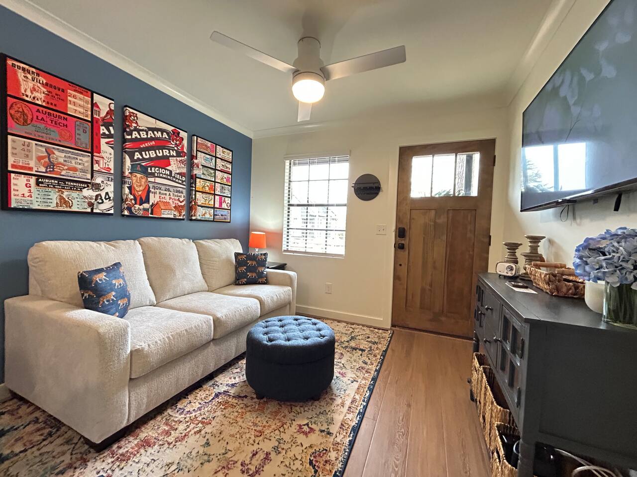 1BR + Sleeper Sofa | Walk to Stadium | Samford AVE