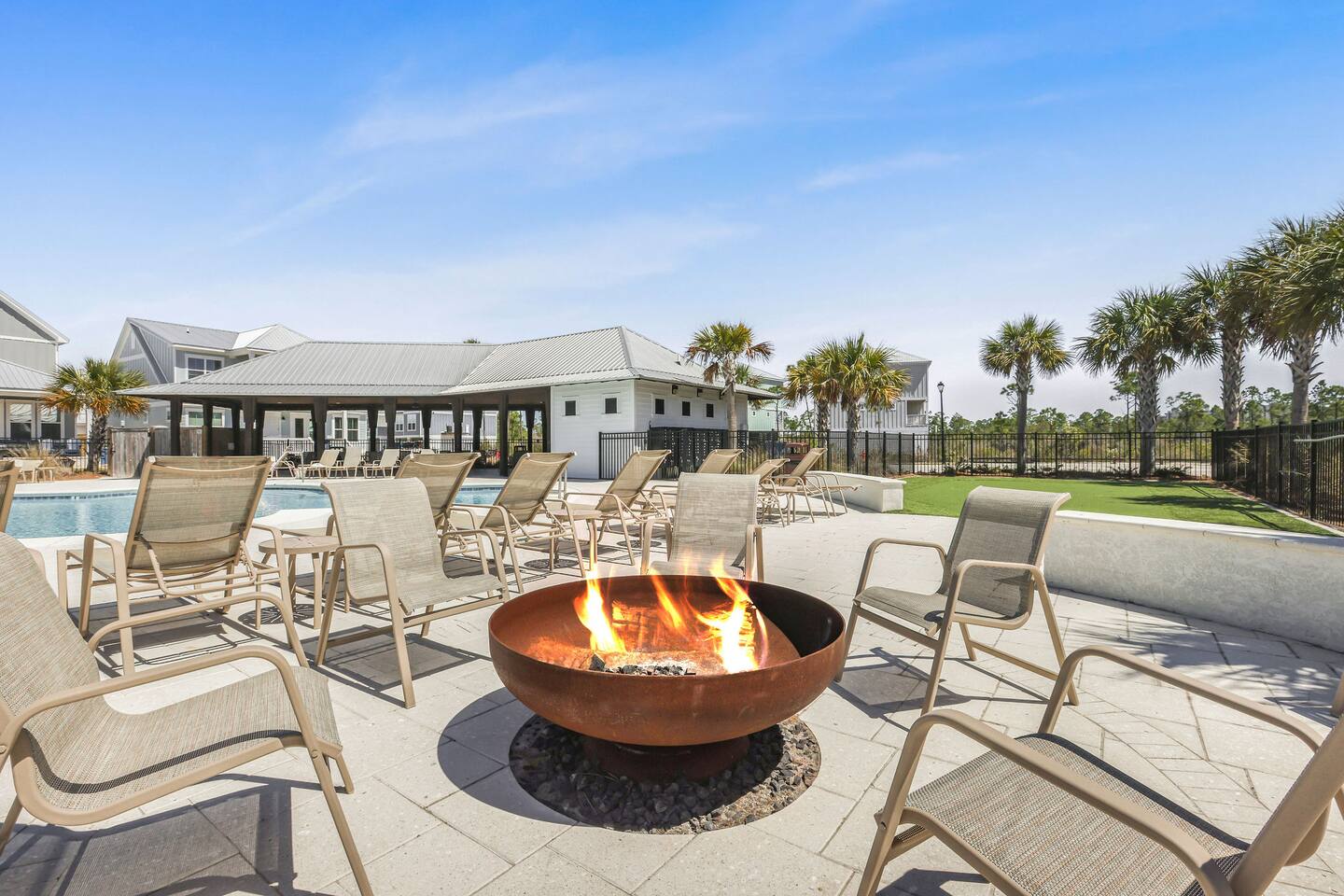 New! OBA House, Resort Pool, Putting Green!