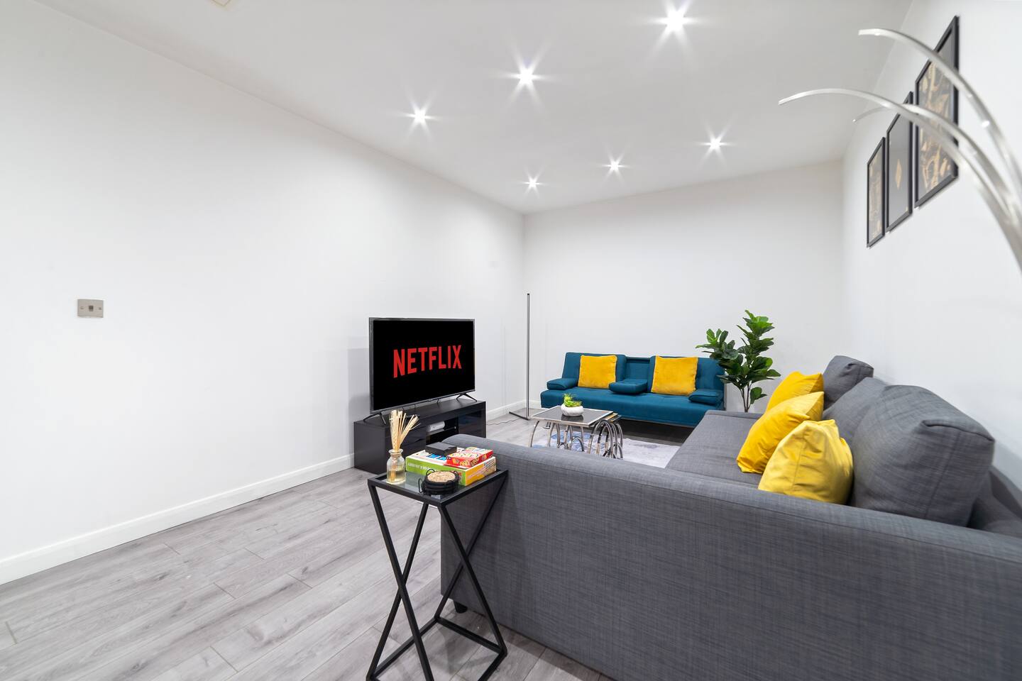 Modern 1BR Flat + Games | Leicester City Centre