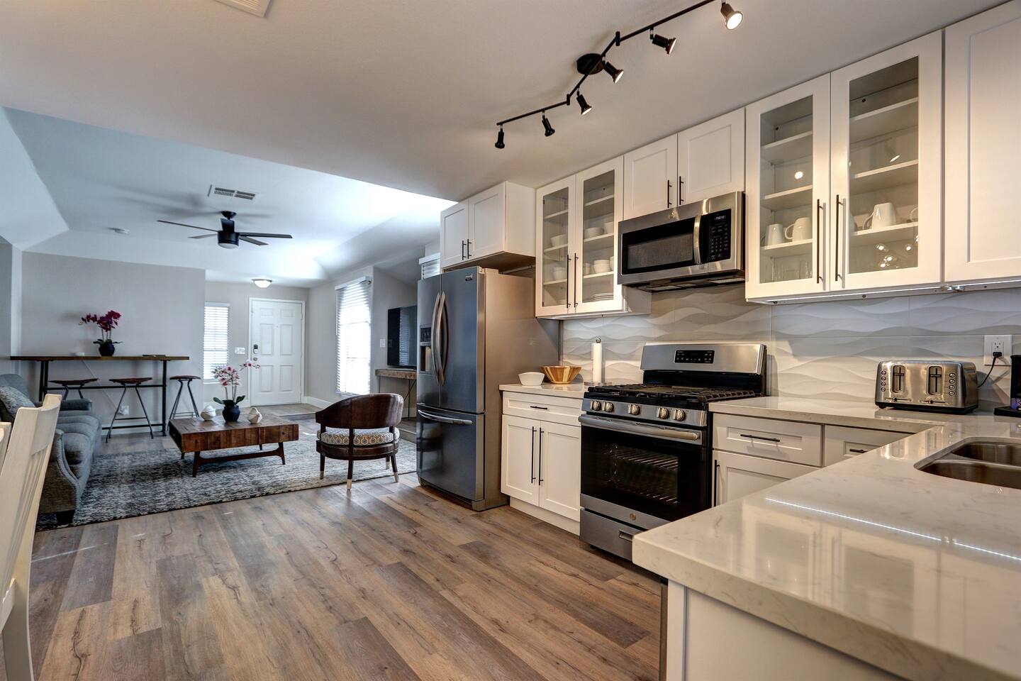 GreatestGuestGetaway!StunningHendersonHomeBookNow!