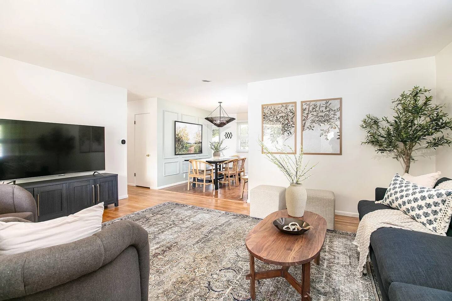 Walk to ND! * King Bed * Firepit * Fast Wi-Fi