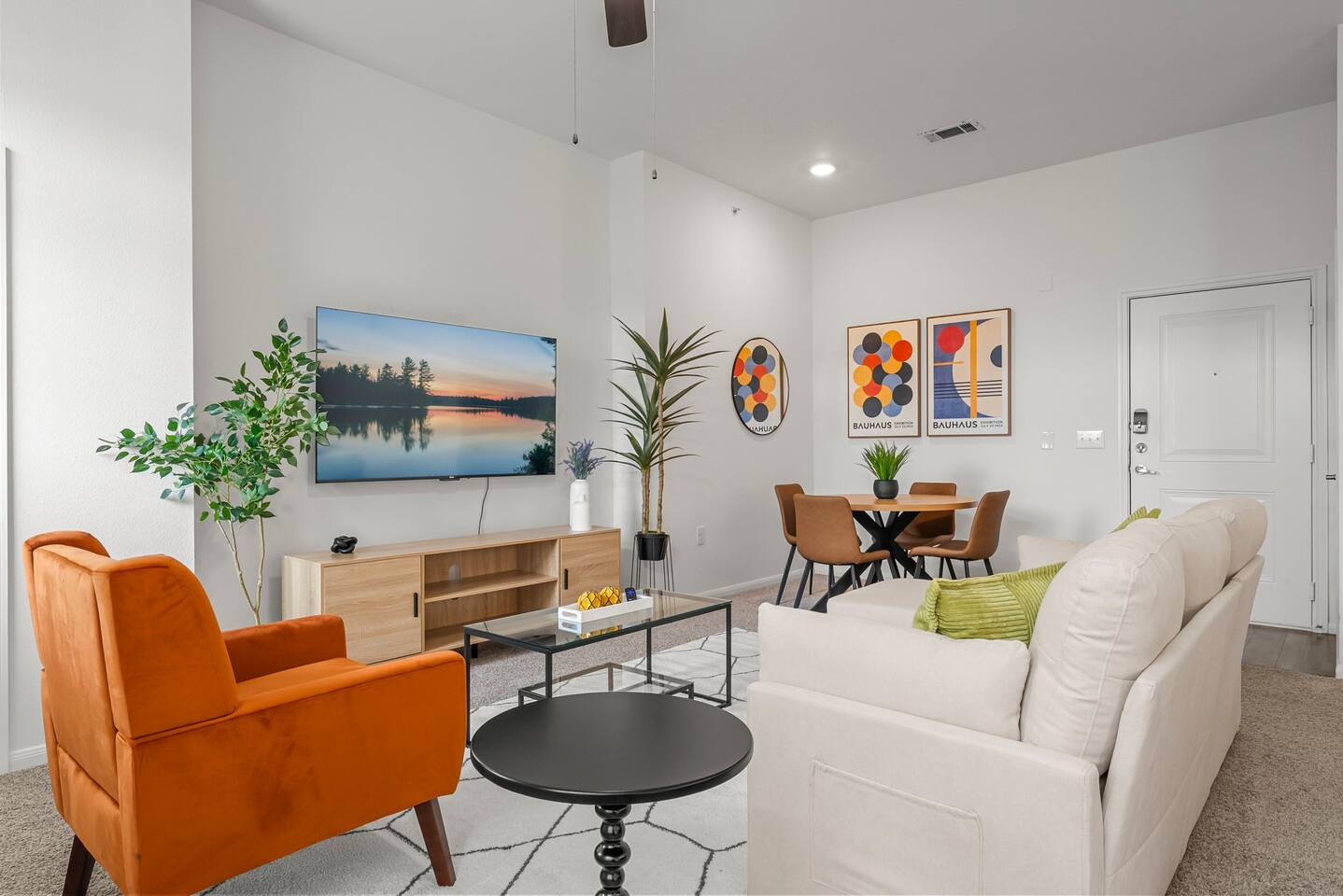 Stylish 2BR Near Dwtn | Patio | Gym | Pool!