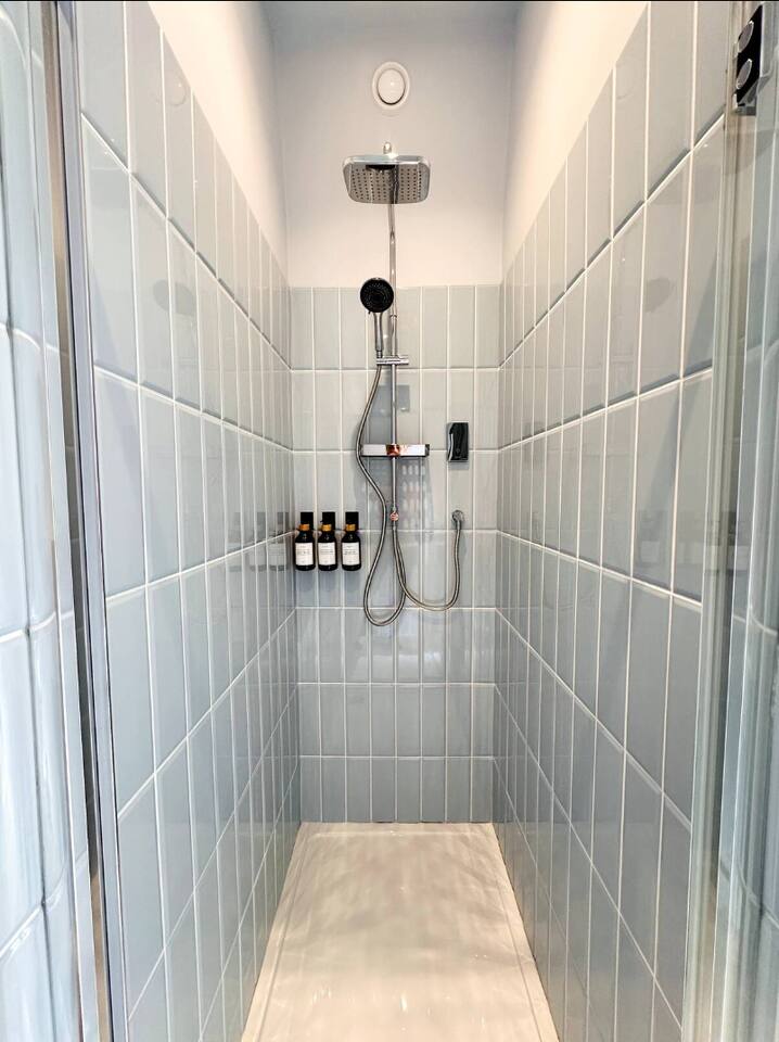 Luxury Modern Studio l Central Edinburgh l Pet Friendly — photo 4