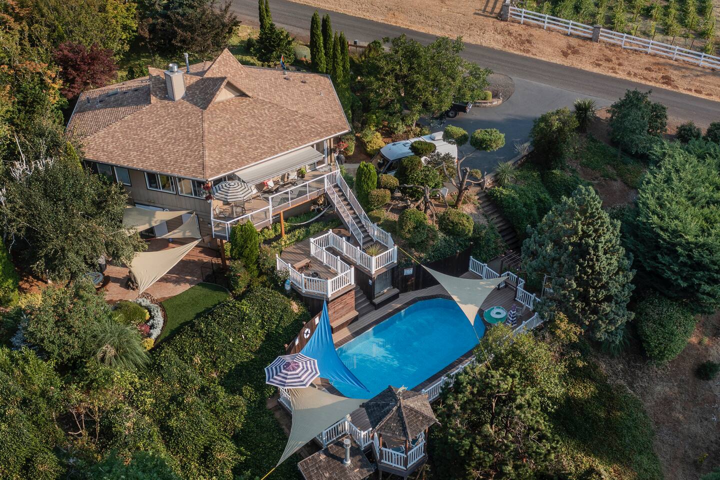 Wine Country Private Villa with Pool+Hot Tub- 3 BD