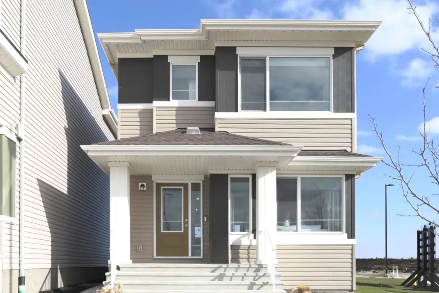 Modern Show Home|3BD Sleeps 7|AC | Family-Friendly