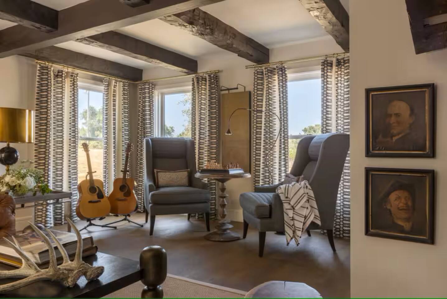 Chords drift, time slows, and the hills listen.