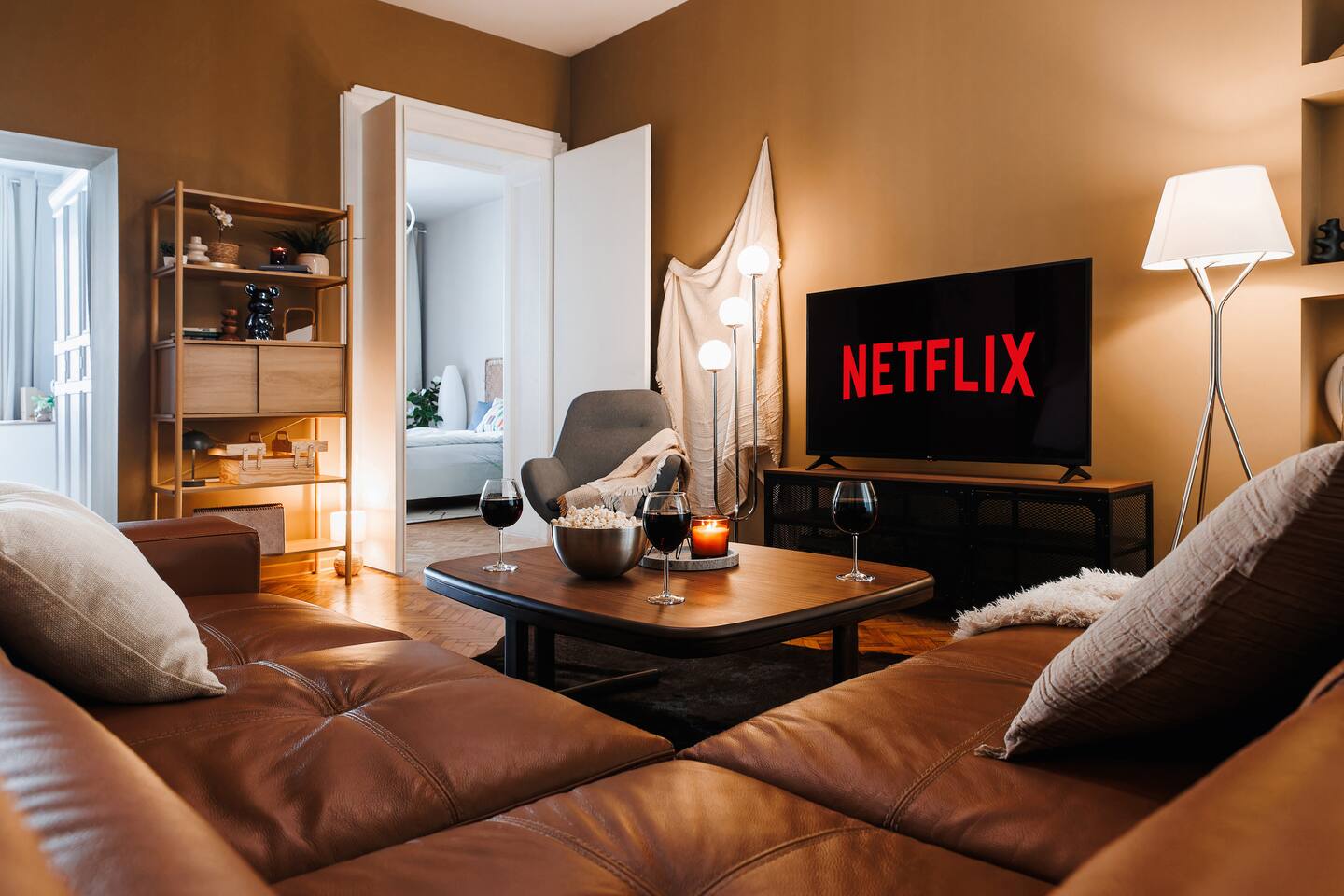 Creative Shelter 108m² w/Balcony | Old Town