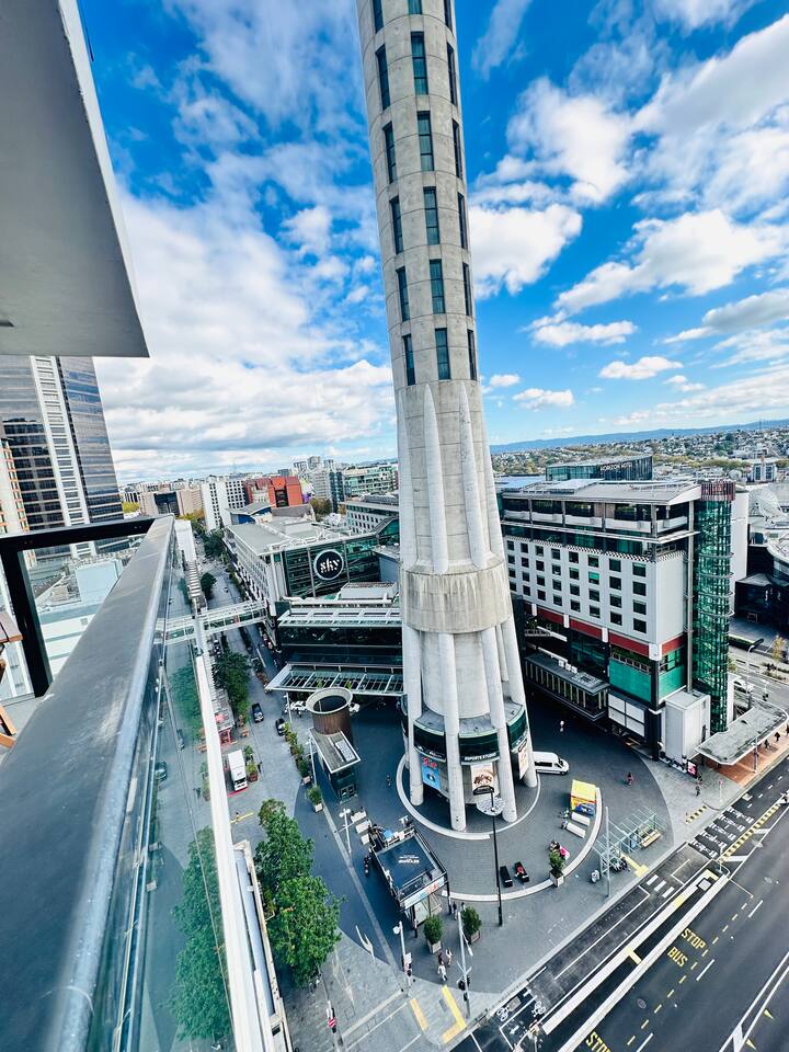 Sky Tower Panorama Suite Luxurious Apartment