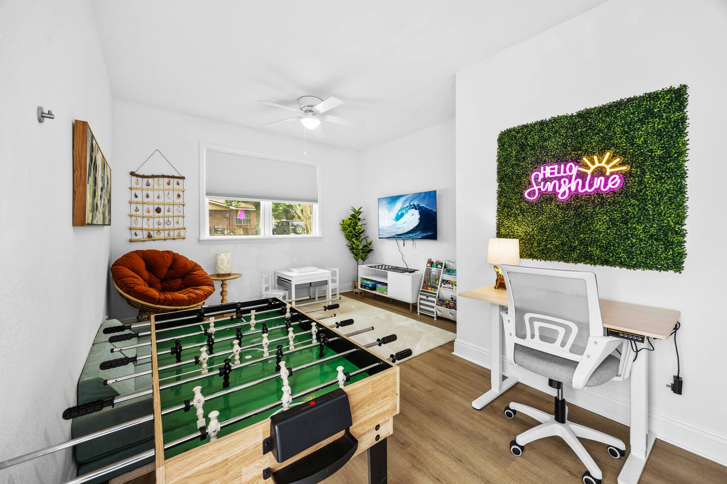 Kid's Playroom & Workspace | 5mins to Downtown - Holiday Home