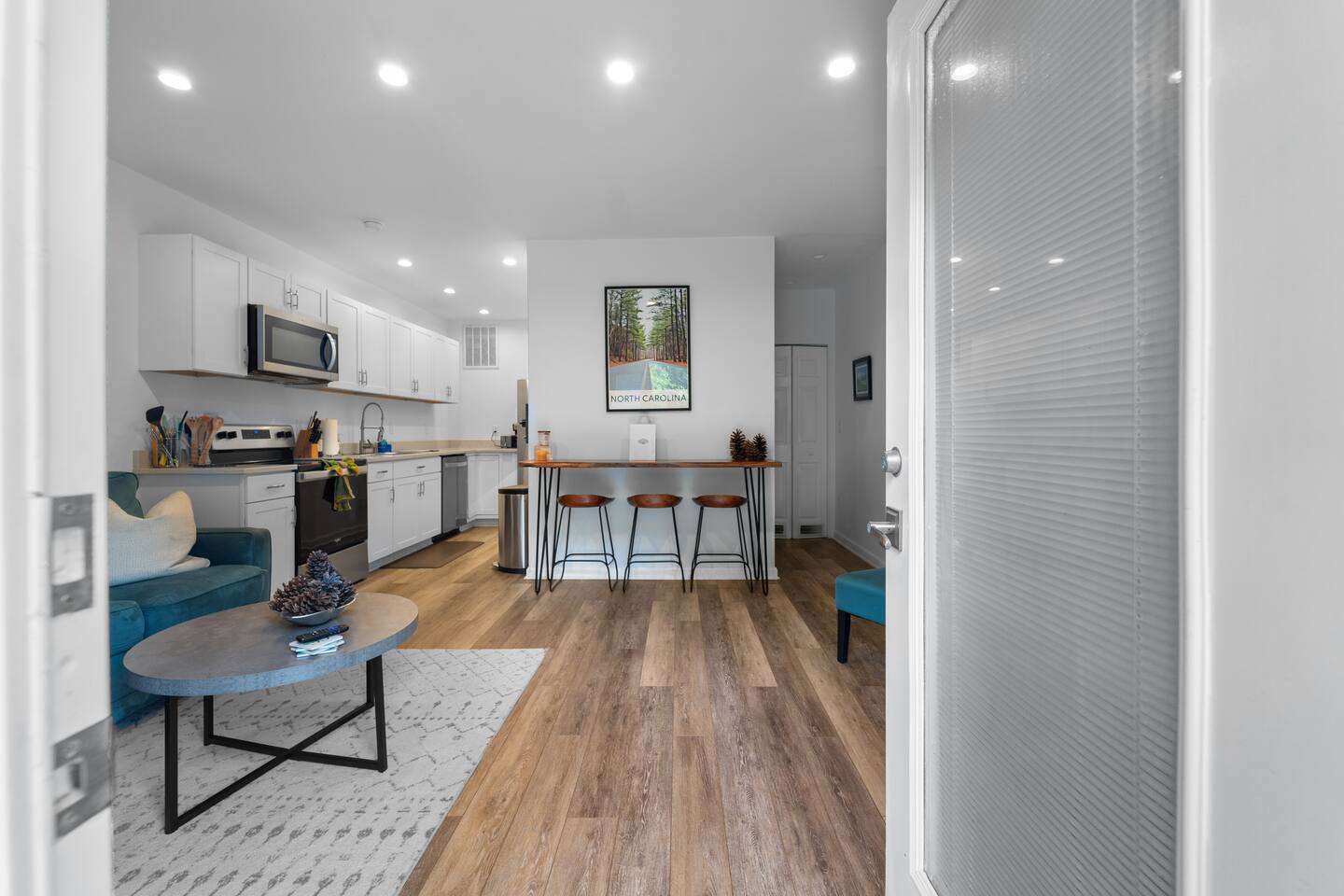 Cozy, Clean & Quiet 2BR Pet Friendly Apartment