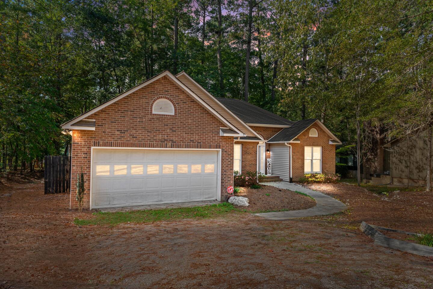 Spacious 3BR Bungalow | Sleeps 8 | Deck & Firepit