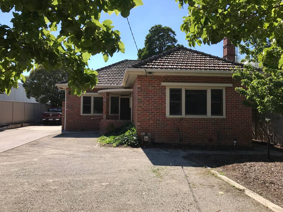 Art Deco in Lake Wendouree