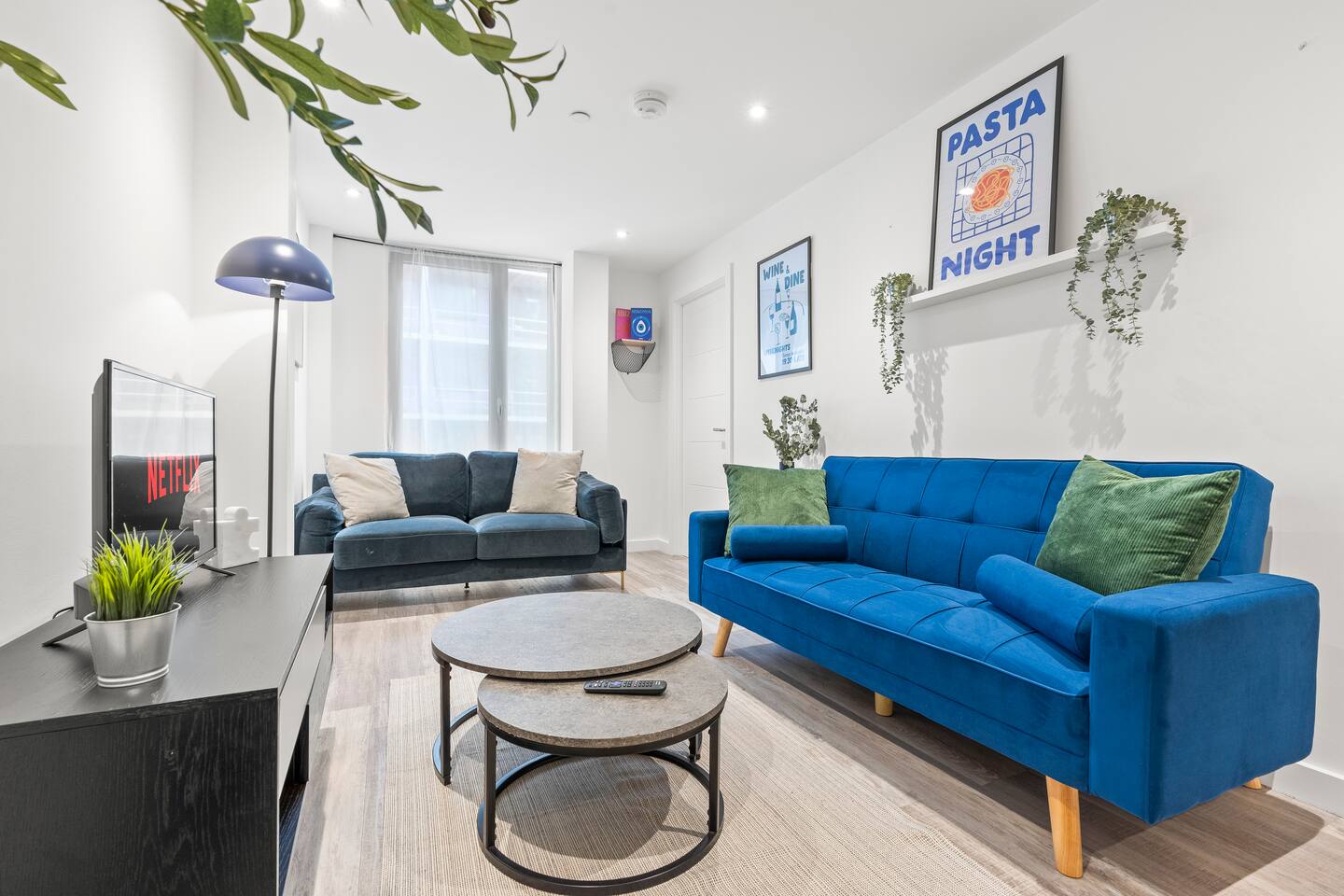 #20 2 Bed 2 Bath Balcony Lux Digbeth Apt