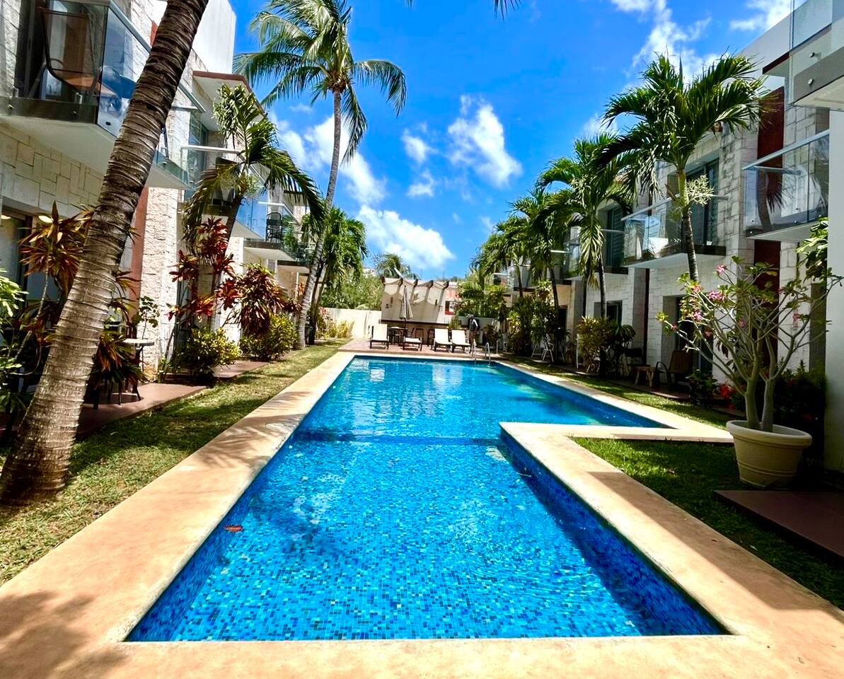 Chill Jungle Retreat near the 5th Av and The Beach