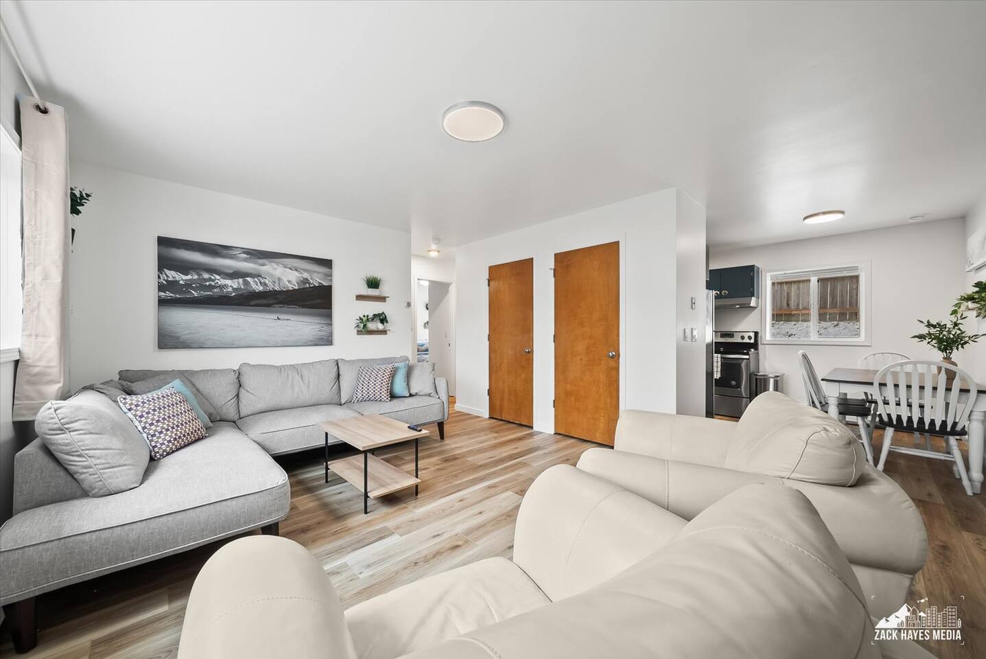 Downtown Iditarod - Skwentna (3)