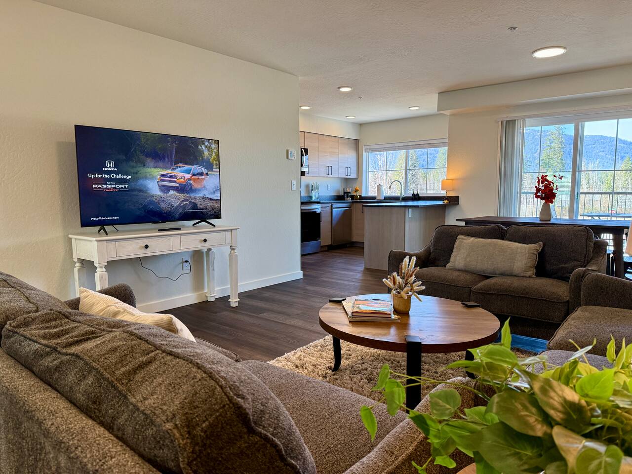 Homestead Village - Two Bedroom Condo Top Floor - Apartment