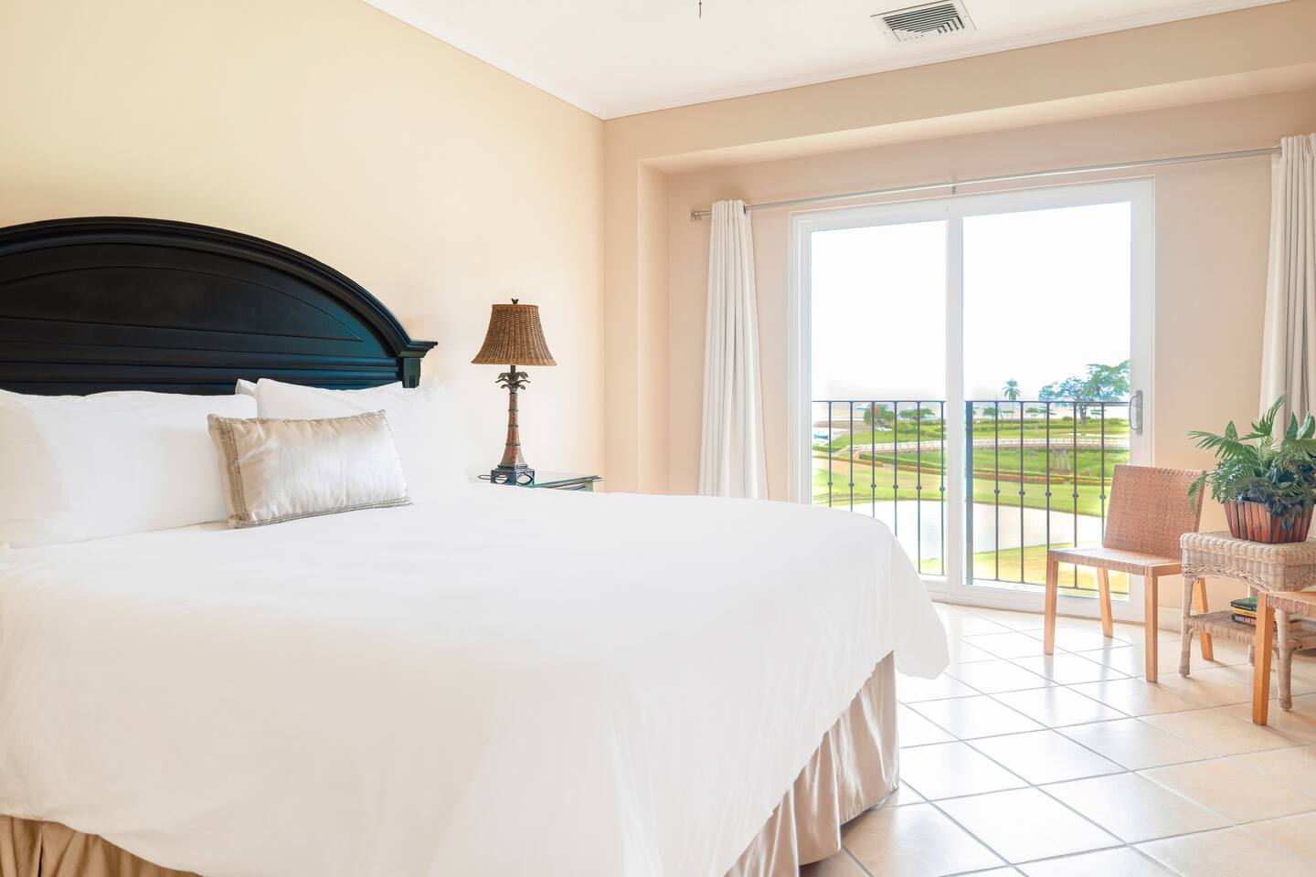 Del Mar Condo w/ Ocean and Golf Views