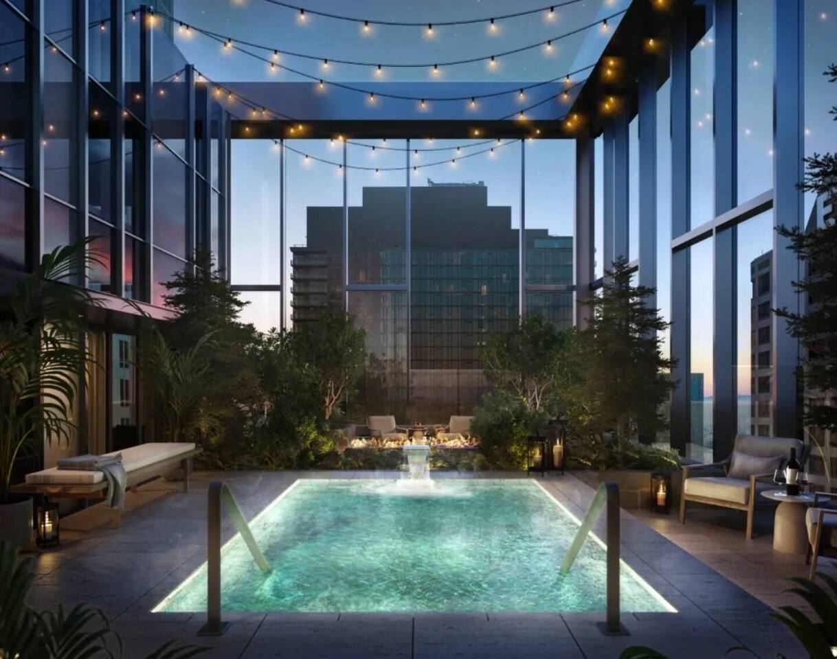 Epitome of Luxury Condo in DTLA