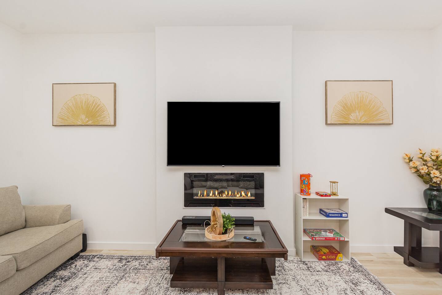 Cozy Stay by Epic Central T&T | Sleeps 12 & Yard