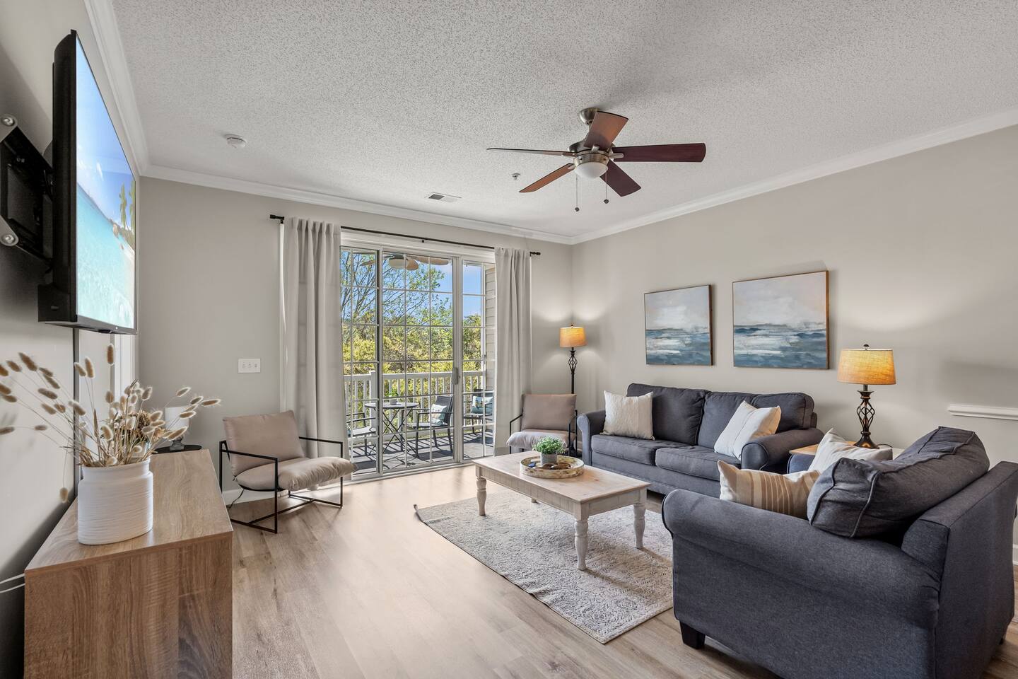 Barefoot Retreat - Pools, Golf, Guest Concierge!