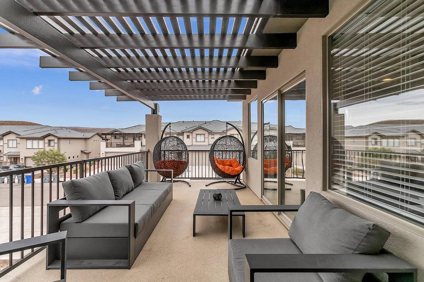 Zion Retreat - Private Pool, Game Room, Sleeps 22