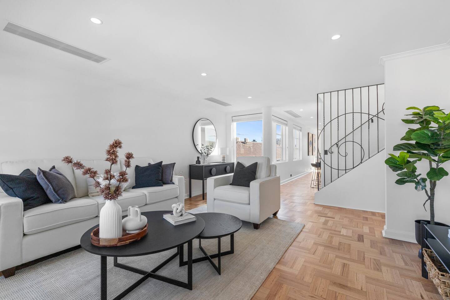 Corporate Abode South Yarra by Ready Set Stay