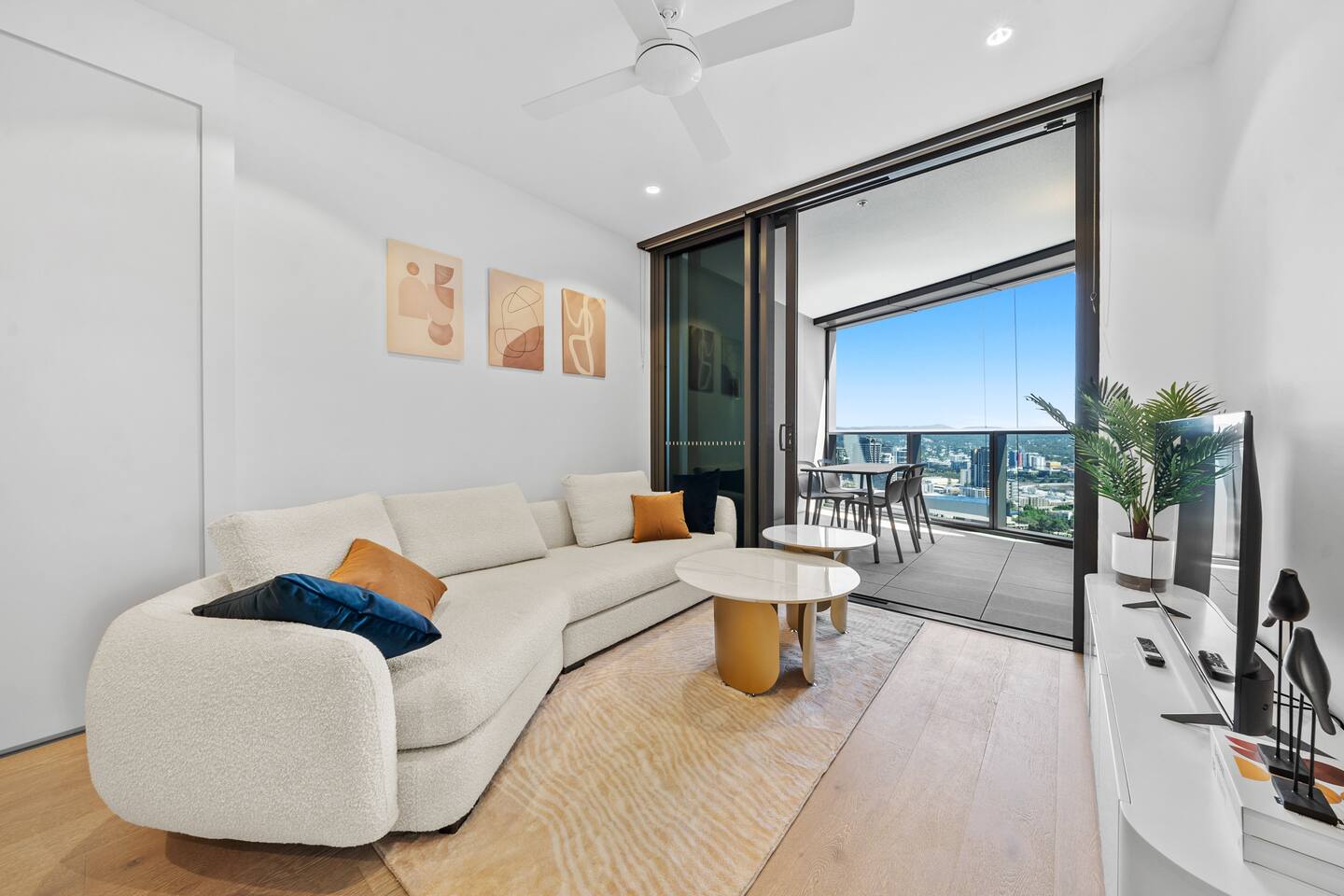 Home of Clouds - Brand New Apt on Star Casino BNE