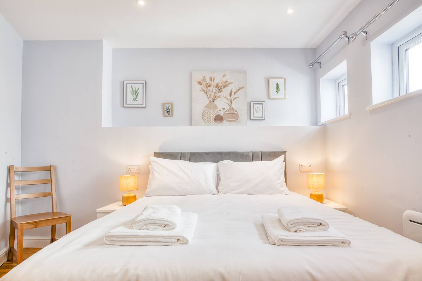 Suite 3 - 1 Bed Apartment King Size Bed