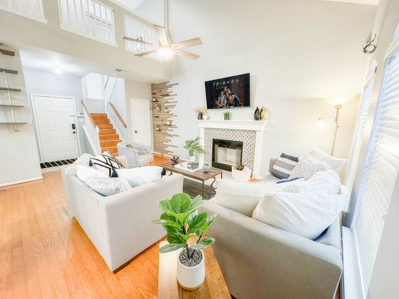 Beautiful Home 3/2.5 Stone Oak