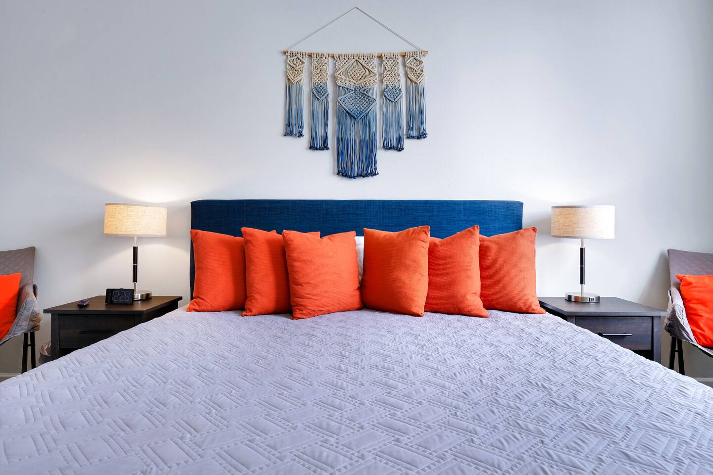 Cozy 3/2 Stylish home great for families