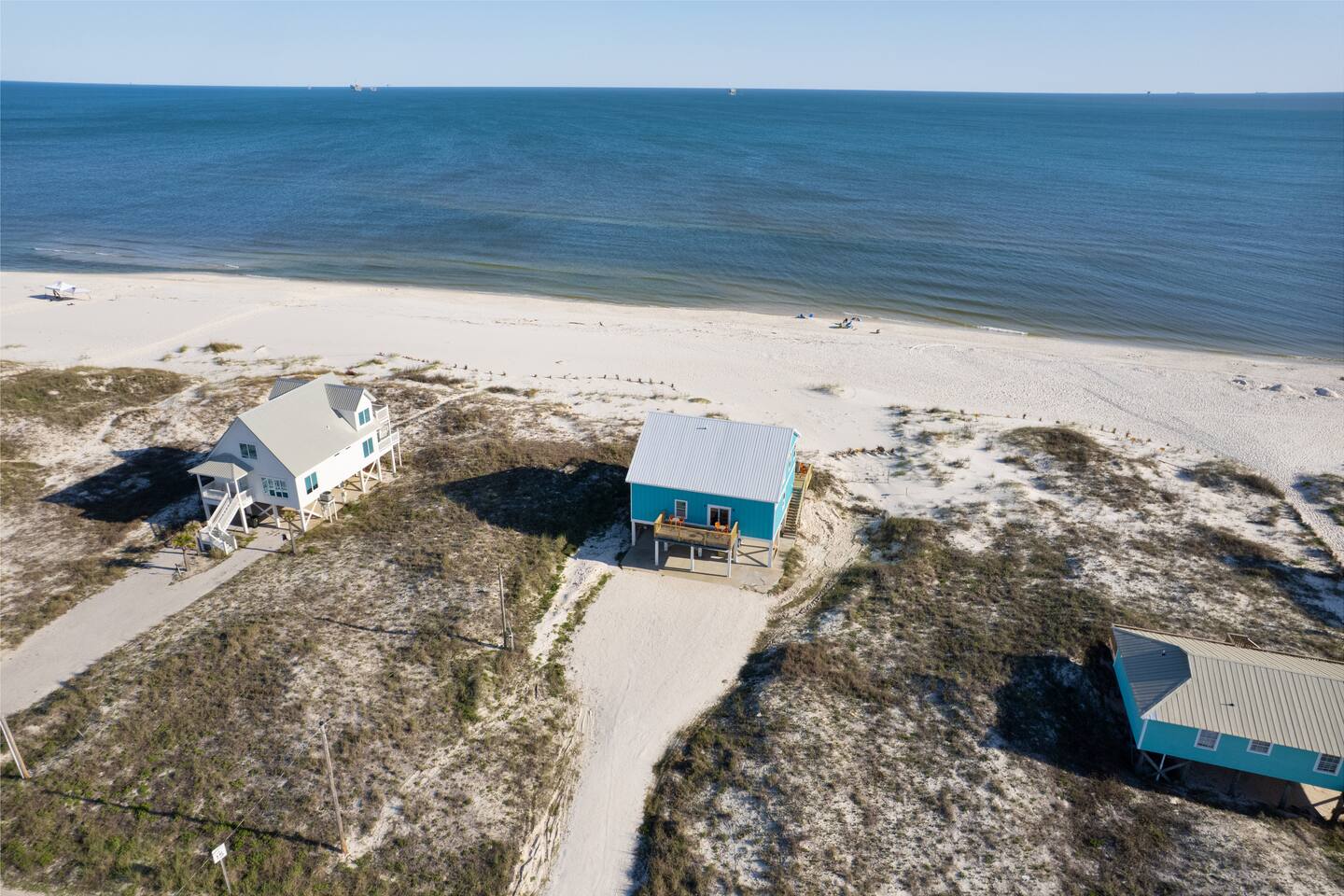 Beach Front, Heated Pool, Dog-Friendly, Beach Gear