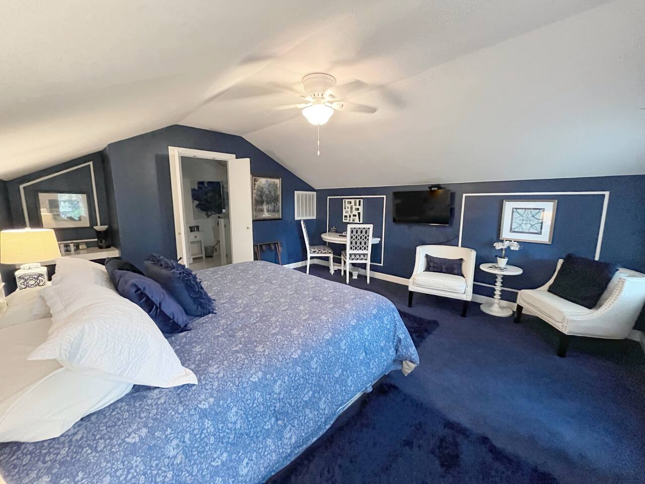 Fortunata Winery Villa #6, Private Loft-Style Stay