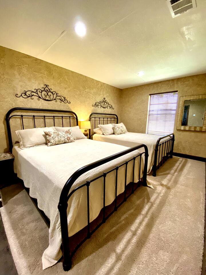 Fortunata Winery Casa Piccolo, Cozy 2Queen Retreat