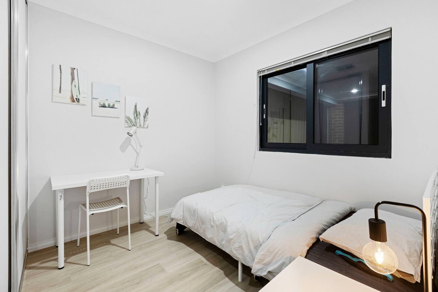 Professional Single Room 2 | Walk to Curtin Uni