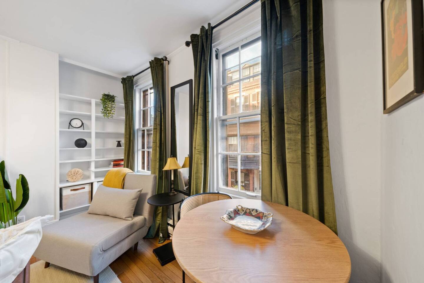 Property thumbnail 2