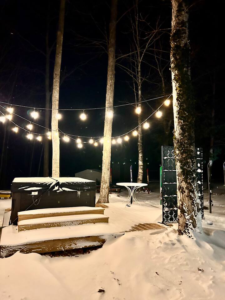 Leelanau | Hot Tub | Wine | Dunes | TC | M22
