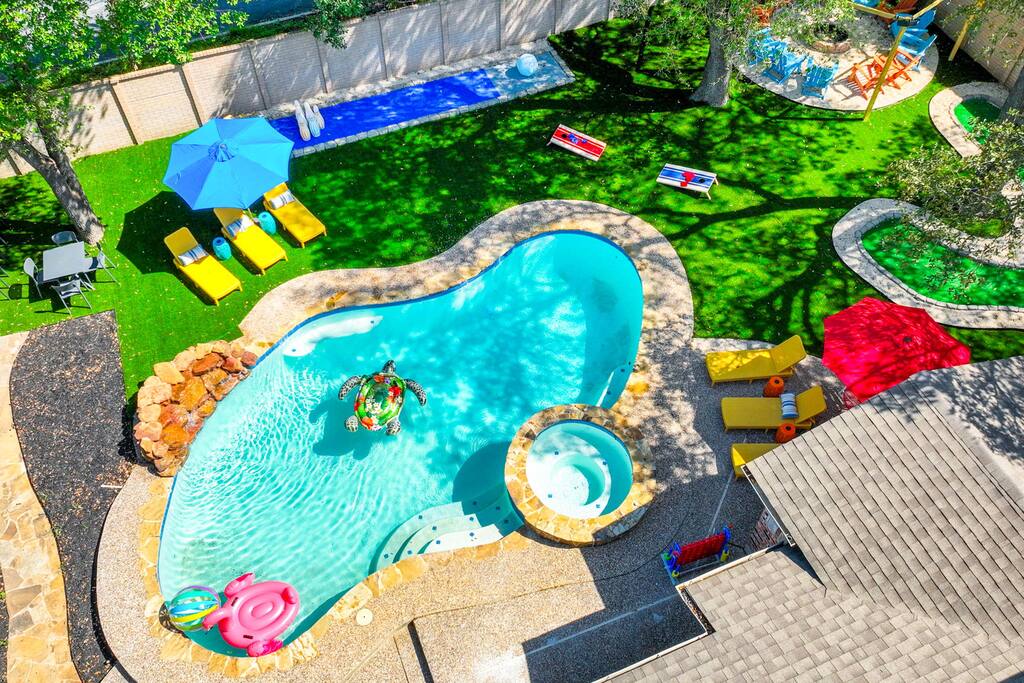 Family Fiesta | Pool, Arcade, Mini Golf + Games