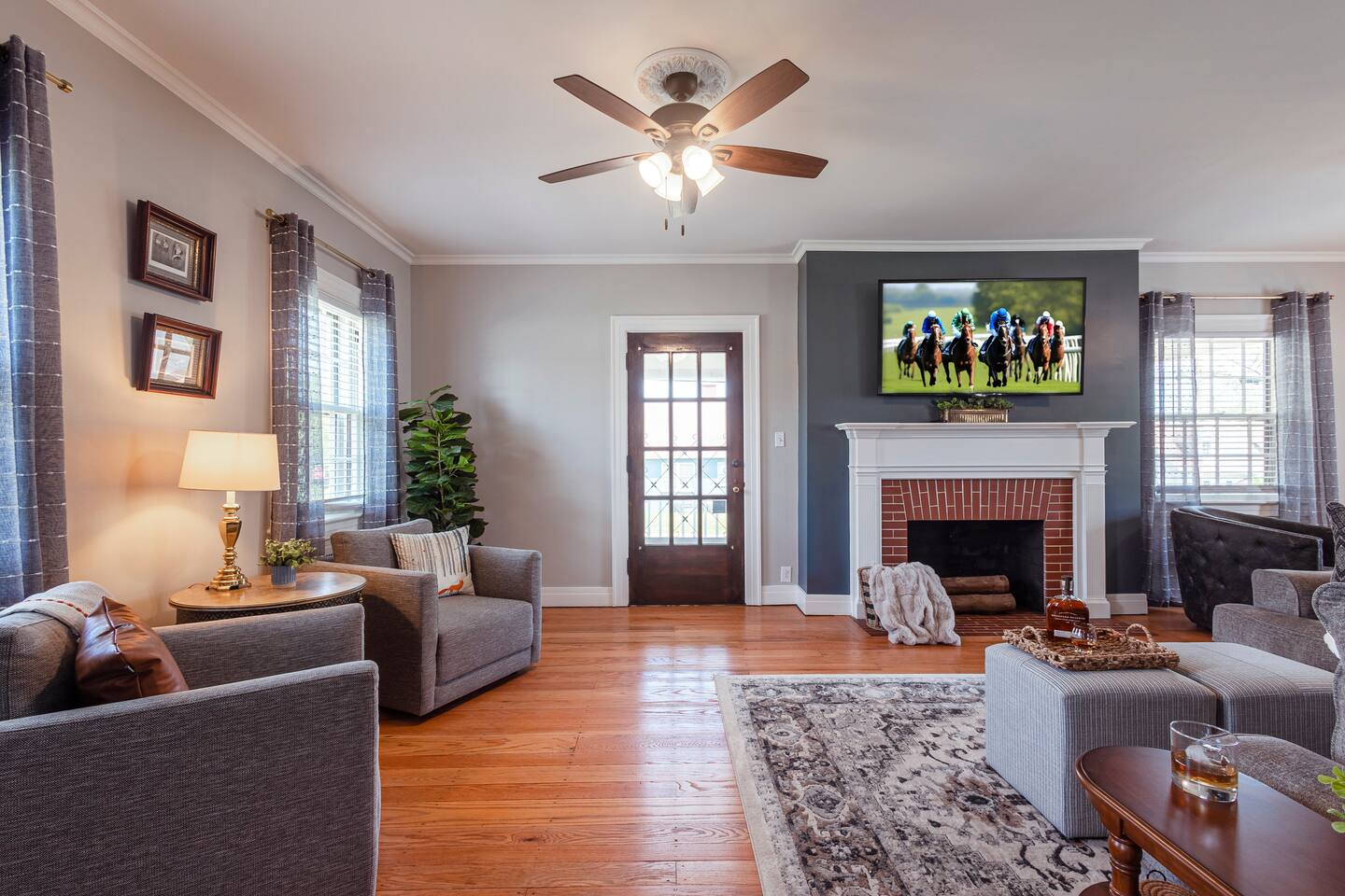 Bourbon Trail Getaway|Hot Tub, Sauna& Shuffleboard