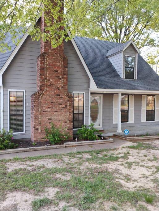 Southaven Modern Comfort