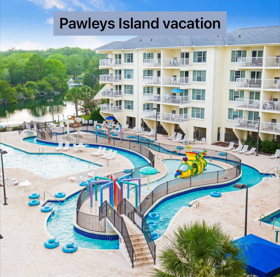 Walk to Beach + Pool | Beach Supplies + 2 Bikes