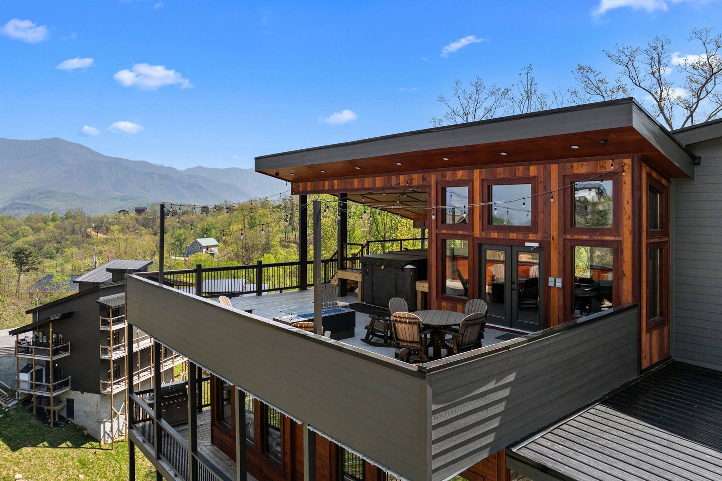 Rooftop Swim Spa | Game Room | Views | Sleeps 12